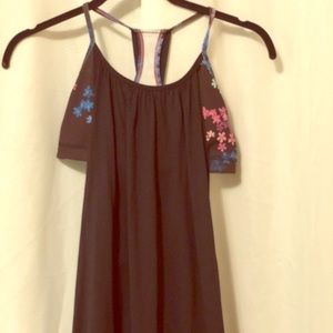 Lululemon yoga top size 4